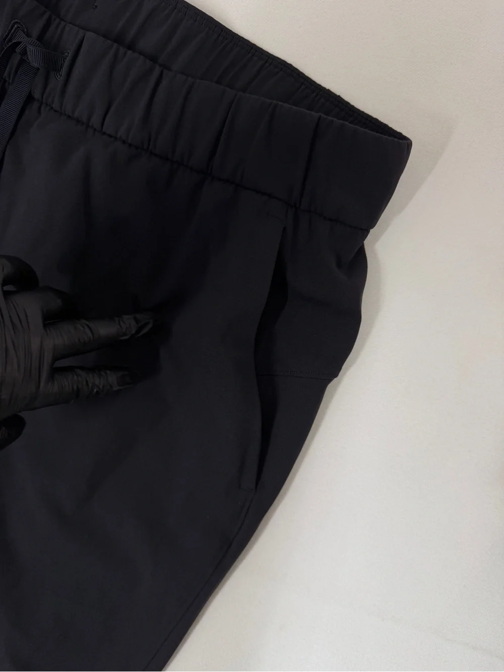 Lululemon Womens On the Fly Jogger Pants Woven Black Size 12 Active Performance